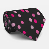 Pink Polka Dots auf schwarz Krawatte (Gerollt)