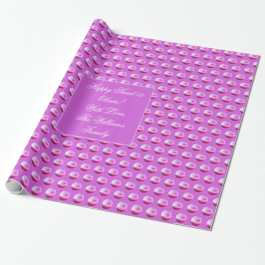 Pink Polka Dots Muster Hinzufügen von Namen oder T Geschenkpapier (Ungerollt)