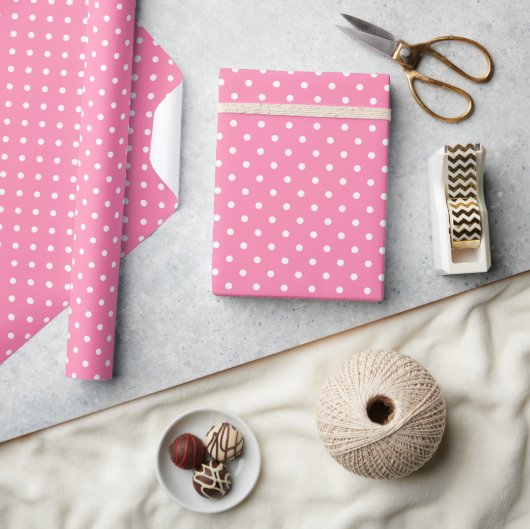 Pink Polka Dots Wrapping Paper Geschenkpapier (Kunsthandwerk)