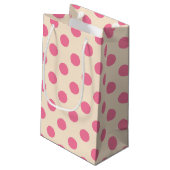 Pink Polka Punkte auf creme kleine Geschenktüte (Rückseite Schrägansicht)