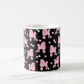 Pink Poodles und Bows Muster Schwarz Kaffeetasse (Mittel)