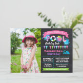Pink Pool Geburtstagsfeier Sommerpause Foto Einladung (Stehend Vorderseite)