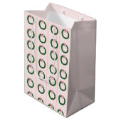 Pink & PreppyChristmas Wrapping Paper - Aquarell Mittlere Geschenktüte (Rückseite Schrägansicht)