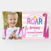 Pink Preschool Abschluss Foto Dinosaur Girl Niedli Banner (Horizontal)