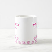 Pink Puppy Paw Prints mit benutzerdefiniertem Text Kaffeetasse (Mittel)