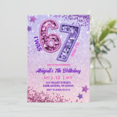 Pink Purple Glitter 67 Birthday Party Einladung (Stehend Vorderseite)