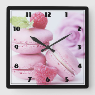Pink Raspberry Macarons Foto Quadratische Wanduhr