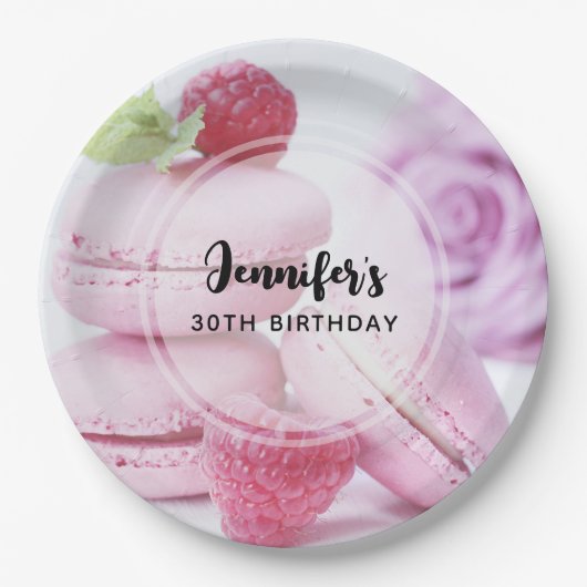 Pink Raspberry Macarons French Pastry Birthday Pappteller (Vorderseite)