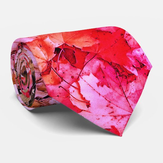 Pink red fall maple leaves krawatte (Gerollt)