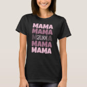 Pink Repeat Typography Zur Mama Befördert 2026 T-Shirt (Vorderseite)