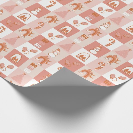 Pink Retro Schokereichte Candy Cane Snowman Tree Geschenkpapier (Ecke)