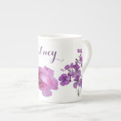 Pink rosa Rosa, lila Blumenspass Porzellantasse (Vorderseite Rechts)