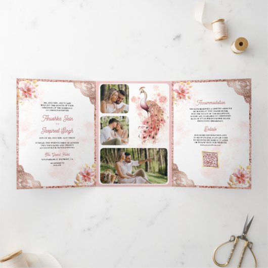 Pink Rose Gold Lace Floral Indian Peacock Wedding Dreifach Gefaltete Einladung (Innenseite)