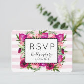 Pink Rose & Poppy Bouquet Wedding RSVP Karte (Stehend Vorderseite)