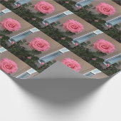 Pink Rose Wrapping Paper von HAS Jewels Geschenkpapier (Ecke)