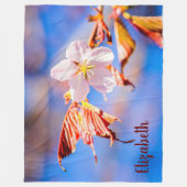 Pink Sakura Blume Blue Sky Fleecedecke (Vorderseite)