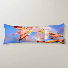 Pink Sakura Blume Blue Sky Seitenschläferkissen