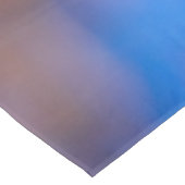 Pink Sakura Blume Blue Sky Tischdecke (Schrägansicht)