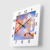 Pink Sakura Flower Blue Sky Quadratische Wanduhr (Winkel)