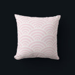 Pink Scallop Muster Kissen<br><div class="desc">Stilvoll und niedlich,  sind diese rosa und weiße Kissen in der Scallop-Form der perfekte Akzent für Ihr Wohnzimmer,  Ihre Halle oder Ihr Schlafzimmer. Hintergrundfarbe (schwarz) ist anpassbar!</div>