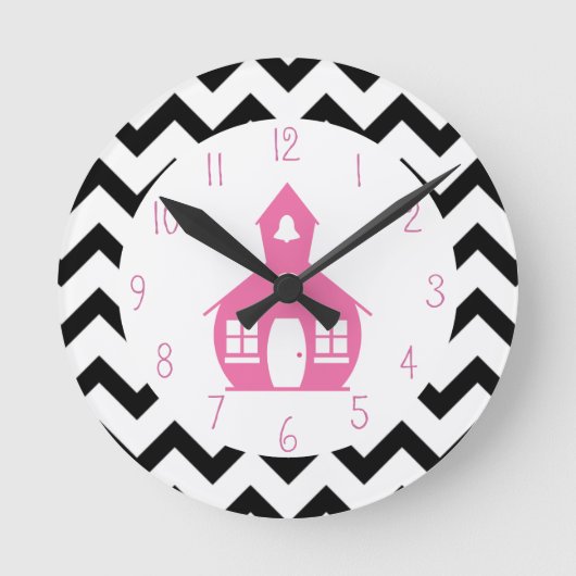 Pink Schoolhouse + Black Chevron Teacher Runde Wanduhr (Vorderseite)