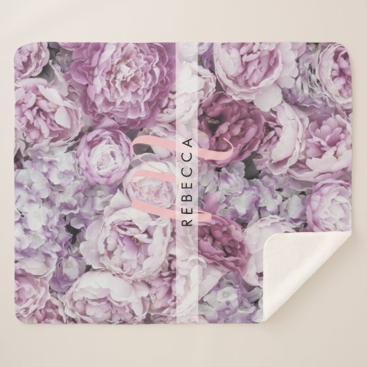 Pink Script Monogram Peony Rose Floral Sherpadecke (Vorderseite (Horizontal))