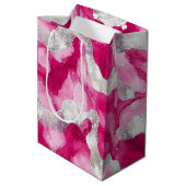 Pink Silver Glam Birthday Mittlere Geschenktüte (Rückseite Schrägansicht)