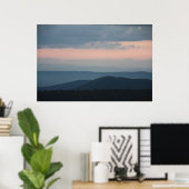 Pink Sky Blue Mountains Poster (Heimbüro)