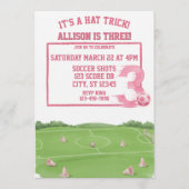 Pink Soccer Hat Trick, 3rd Birthday Einladung (Vorderseite)