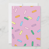 Pink Sprinkles Donut Birthday Brunch Einladung (Rückseite)