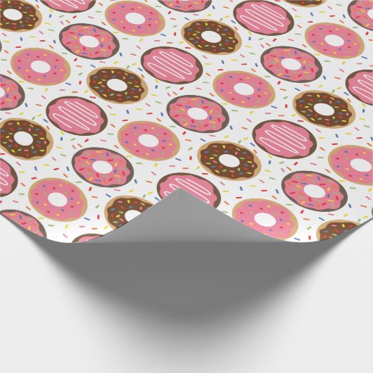 Pink Sprinkles Donuts Geschenkpapier (Ecke)