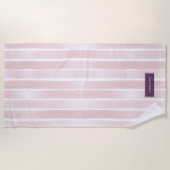 Pink Stripes Watercolor Parkplatz Name auf Strandtuch (Vorderseite)