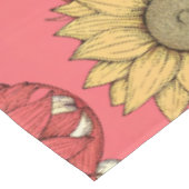 Pink Sunflowers Christmas Tischdecke (Schrägansicht)