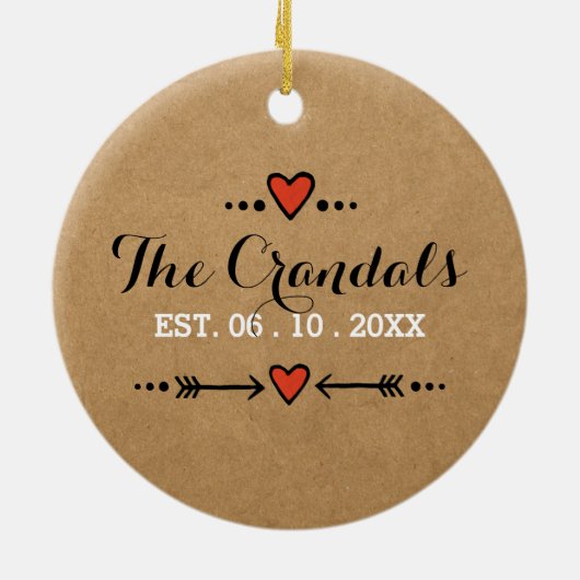 Pink Sweethearts & Arrows Rustikale Landhochzeit Keramikornament (Hinten)