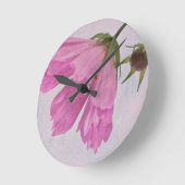 Pink Textured Cosmo Blume Runde Wanduhr (Winkel)