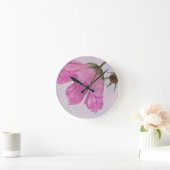 Pink Textured Cosmo Blume Runde Wanduhr (Zuhause)