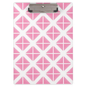 Pink Trendy Triangle Pattern Klemmbrett