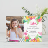 Pink | Tropical Flamingo Luau Foto Geburtstag Einladung (Stehend Vorderseite)