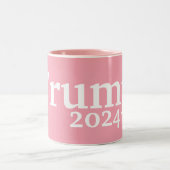 Pink Trump-Kampagne 2024 Zweifarbige Tasse (Mittel)