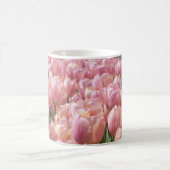 Pink Tulip Field Kaffeetasse (Mittel)