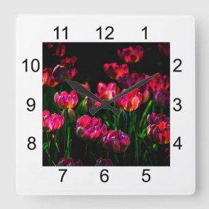 Pink tulip flowers quadratische wanduhr