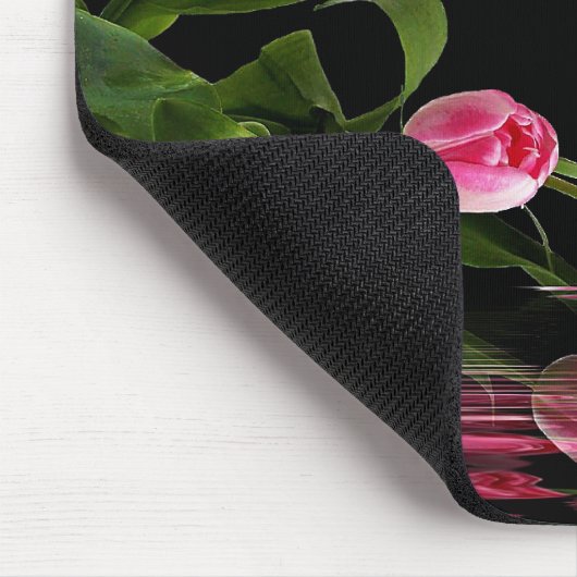 Pink Tulip Reflektion im Wasser Mousepad (Ecke)
