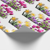 Pink Tulips and Daffodien Wrapping Paper Geschenkpapier (Ecke)
