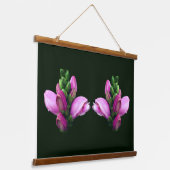 Pink Turtlehead-Blumen Zwillinge Wandteppich Mit Holzrahmen (Gewinkelt)