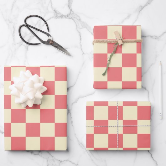 Pink und Beige Checkerboard Geschenkpapier Set (Vorderseite)