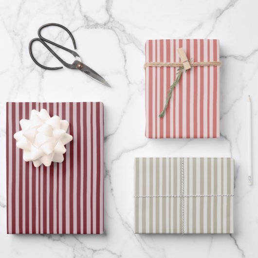 Pink und Beige Stipes Weihnachtswrapping Papier (Vorderseite)