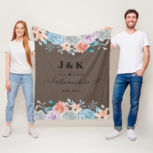 Pink und Burgundy Blush Custom Monogram Fleecedecke (Beispiel)