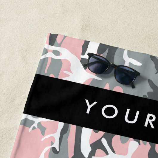 Pink und Gray Camouflage Ihr Name personalisieren Strandtuch (Beispiel)