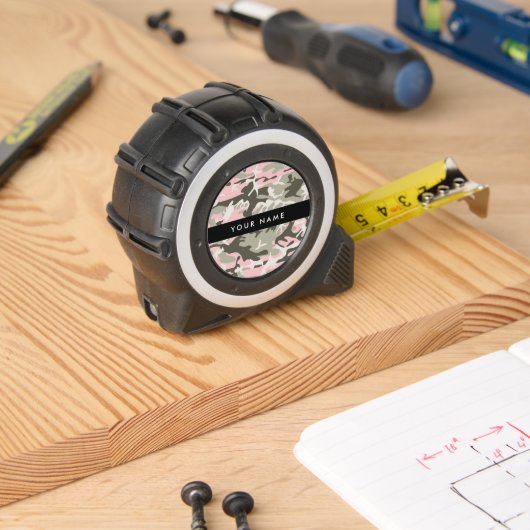 Pink und Green Camouflage Ihr Name Persönlich gest Maßband (Holzbau)