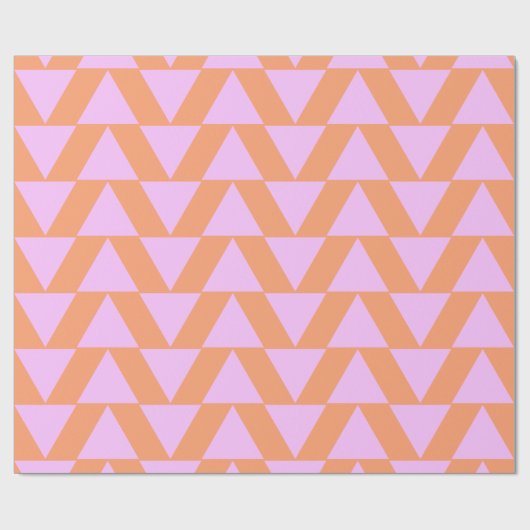 Pink und Orange Modern Geometric Triangle Pattern Geschenkpapier (Flach)